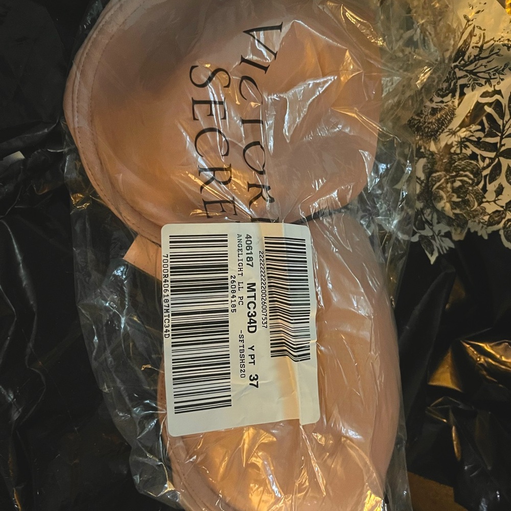 Victoria’s Secret bra